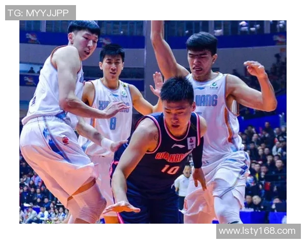 上海篮球队盯防策略分析及其对比赛结果的影响探讨